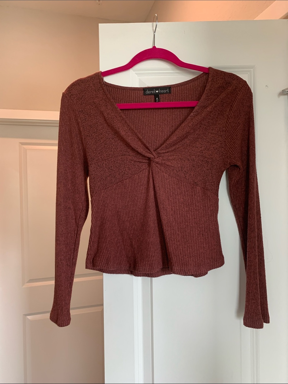 Derek Heart Rust Knit Long-Sleeve Twist-Front Top